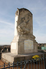 Creuzier-le-Vieux, monument aux morts 